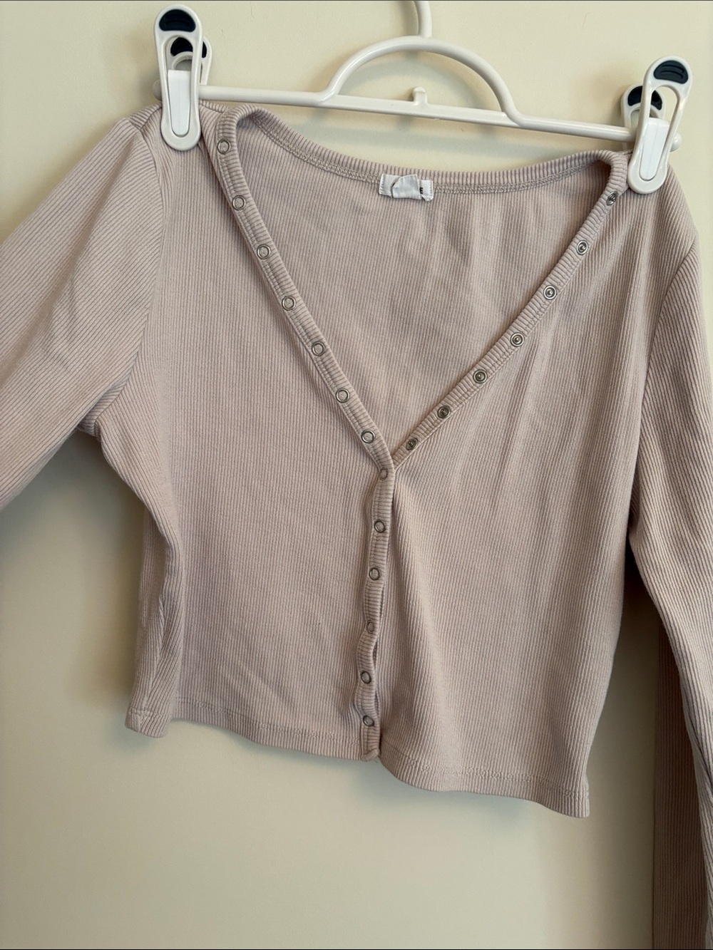 Garage Ribbed Snap-Front Crop Top in Light Taupe